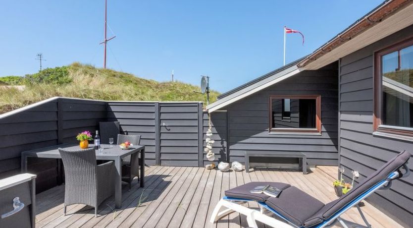 Photo of "Arngrim" - 100m from the sea