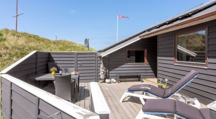 Photo of "Arngrim" - 100m from the sea