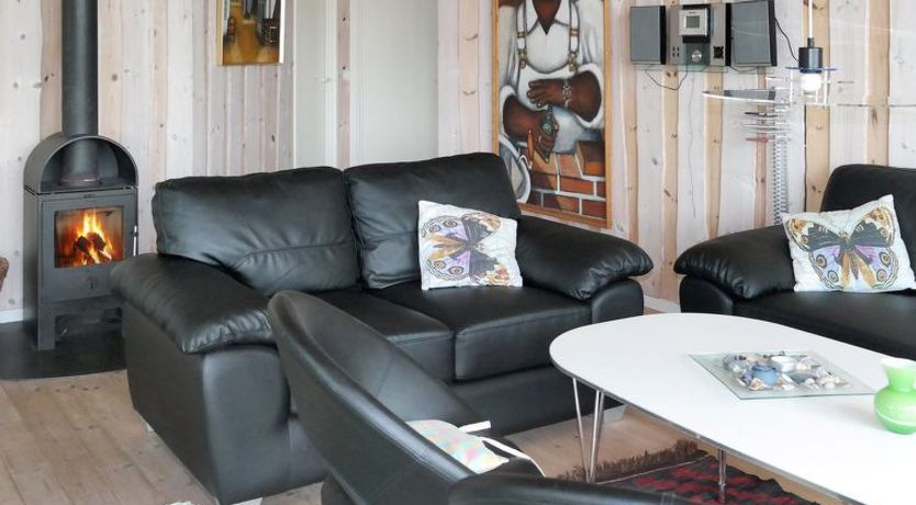 Photo of "Bryngeir" - 100m from the sea