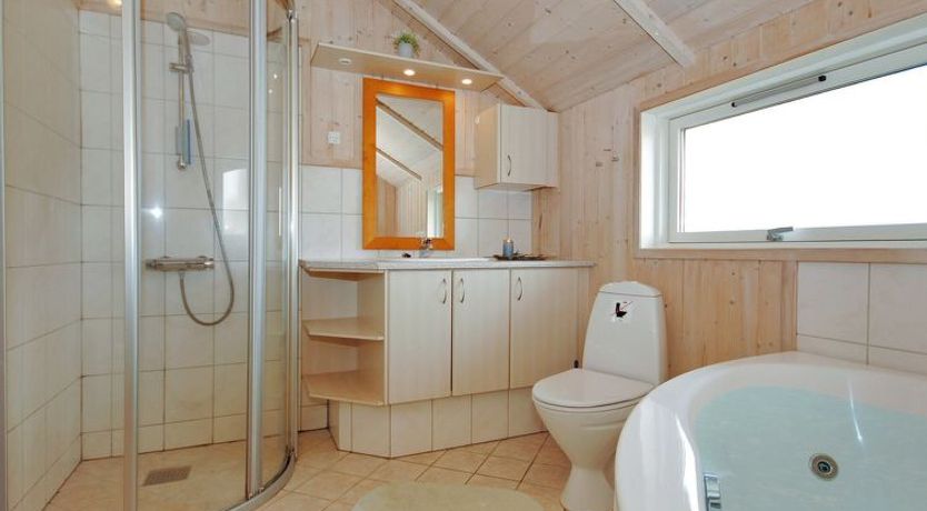 Photo of "Bryngeir" - 100m from the sea