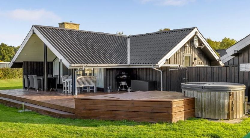 Photo of "Filipa" - 200m from the sea