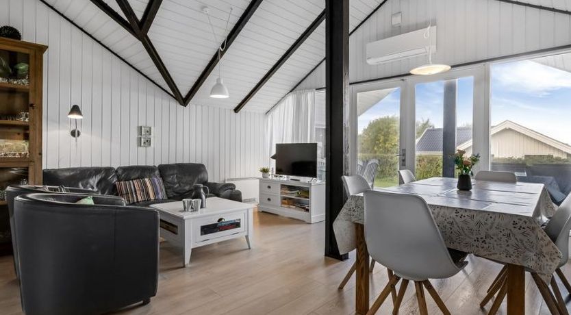 Photo of "Filipa" - 200m from the sea