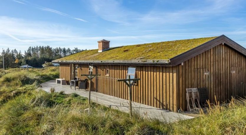 Photo of "Sigbritt" - 750m from the sea