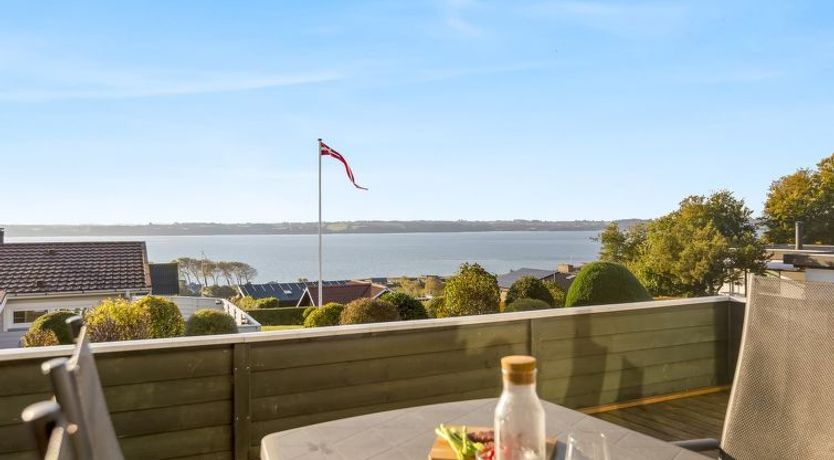 Photo of "Elisabete" - 600m from the sea