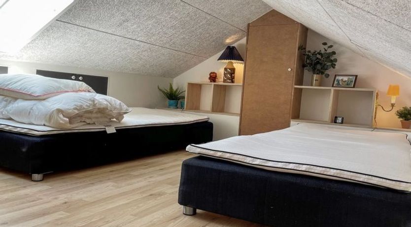 Photo of "Roger" - 400m from the sea