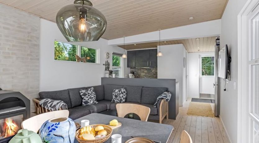 Photo of "Cornel" - 300m from the sea