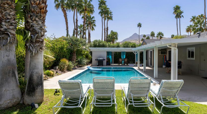 Photo of Desert Echoes