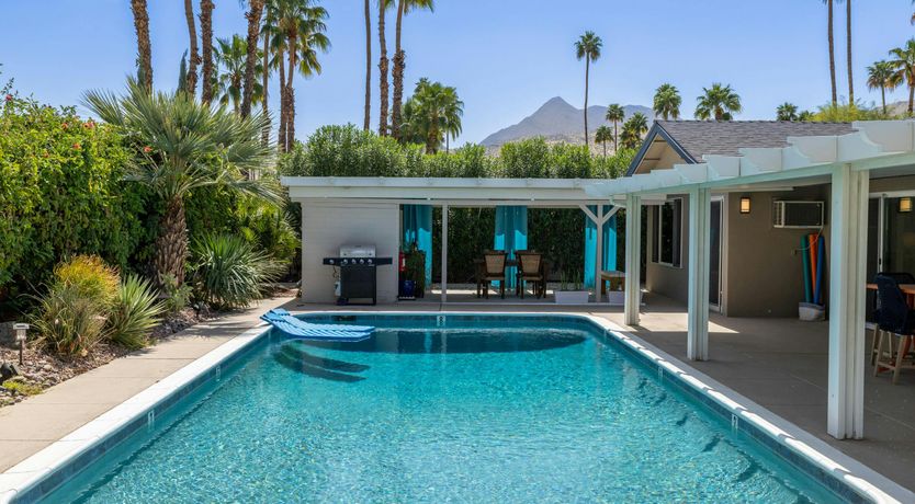 Photo of Desert Echoes