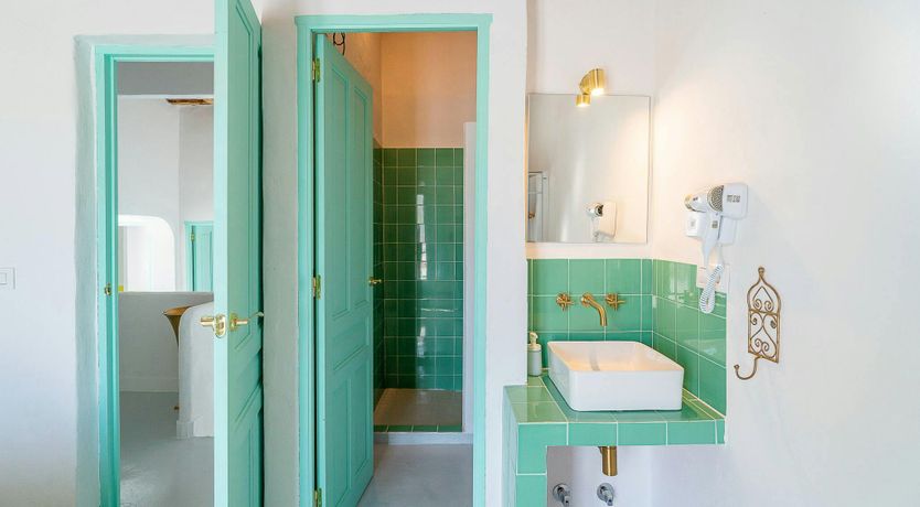 Photo of Elegant Terrace