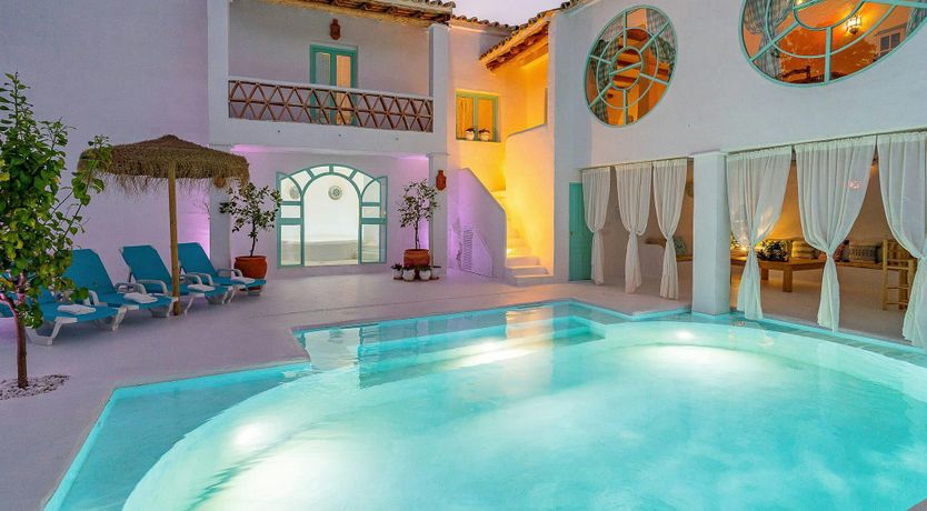 Photo of Elegant Terrace