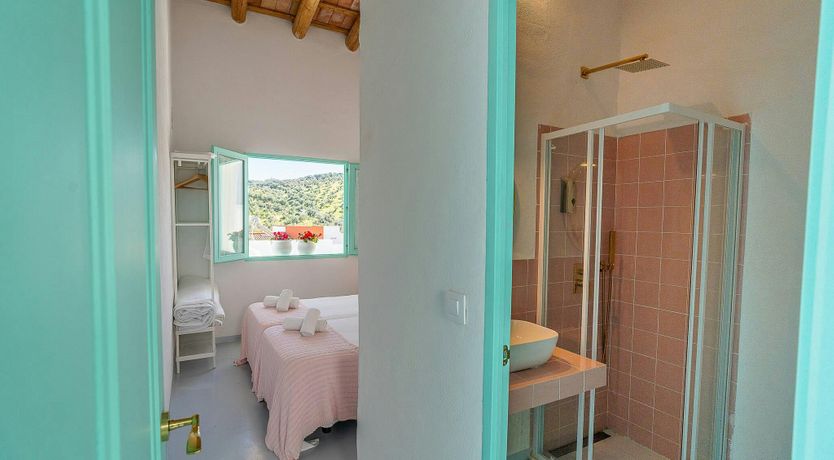 Photo of Elegant Terrace