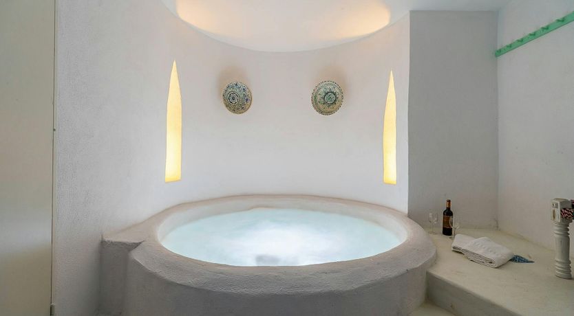 Photo of Elegant Terrace