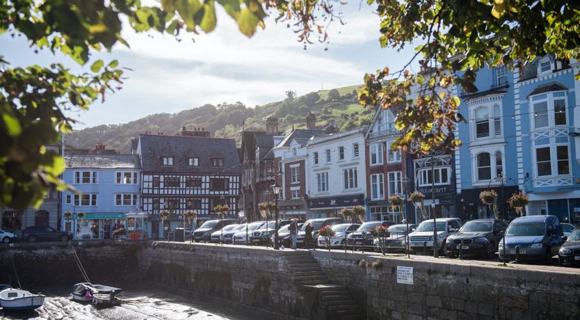 Photo of Waterside Wonder