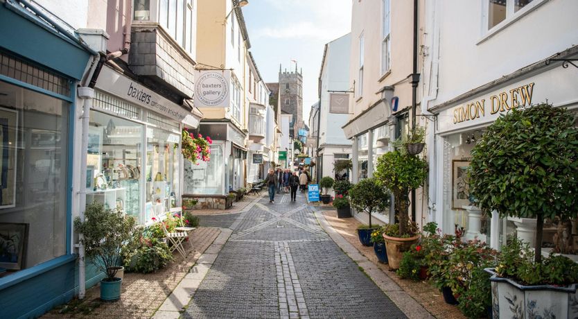 Photo of Waterside Wonder