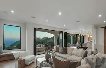 Starlight Canyon Holiday Home