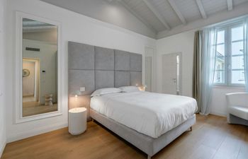 The Florentine Hour Holiday Home