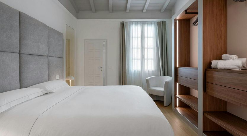 Photo of The Florentine Hour