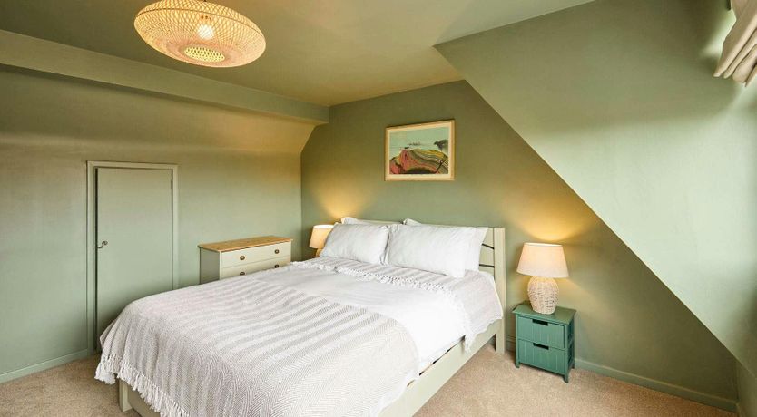 Photo of Overstrand Opal