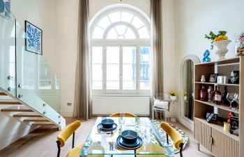 London Mews Holiday Home