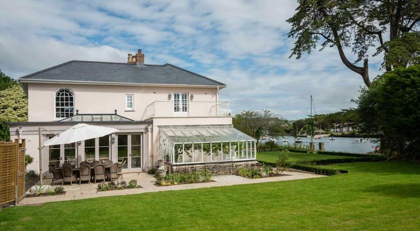 Photo of The Ambassador's Retreat