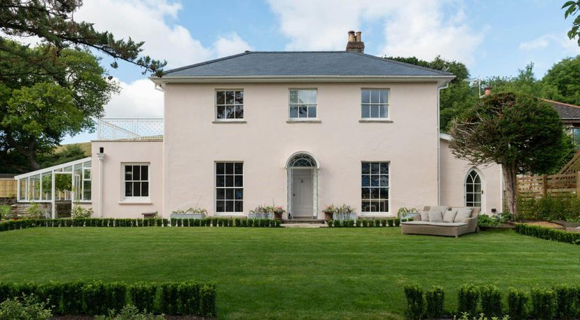 Photo of The Ambassador's Retreat