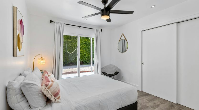 Photo of Desert View Place