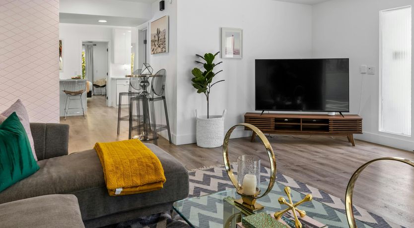 Photo of Desert View Place