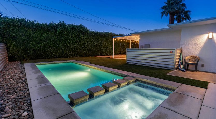 Photo of Desert View Place