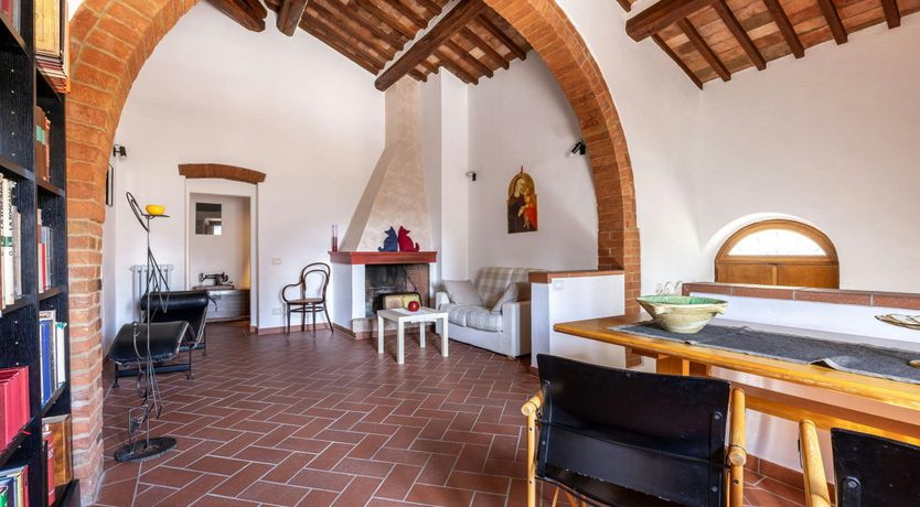 Photo of The Tuscan Outlook