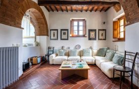 Photo of the-tuscan-outlook