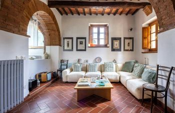 The Tuscan Outlook Holiday Home