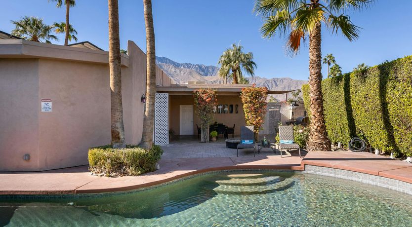 Photo of Desert Iconic