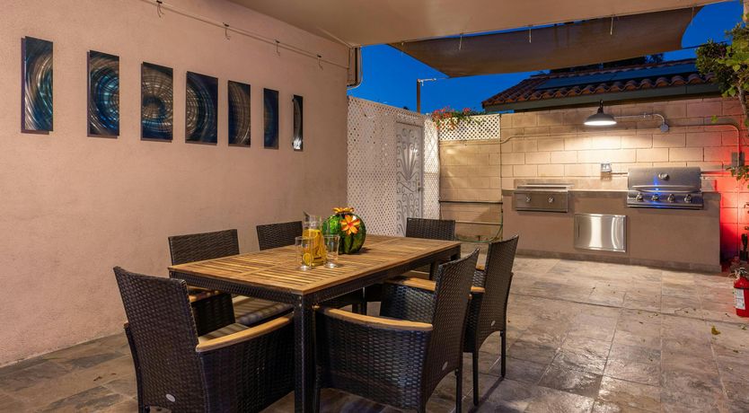 Photo of Desert Iconic