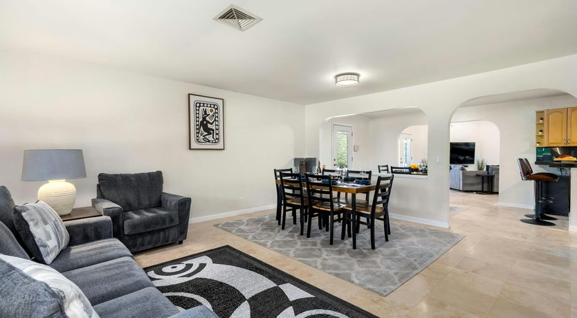 Photo of Desert Iconic