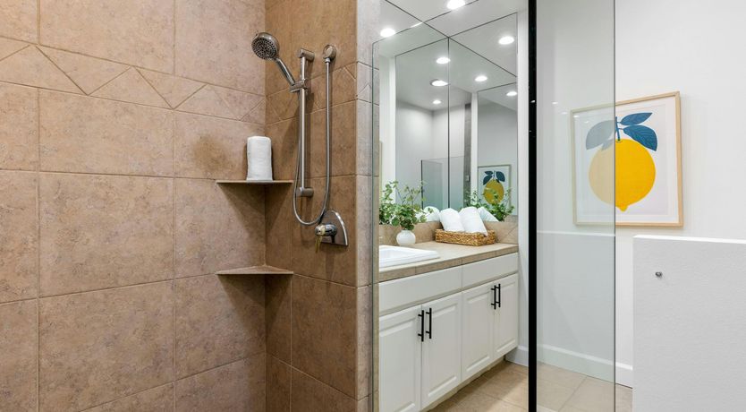 Photo of Old Paradise