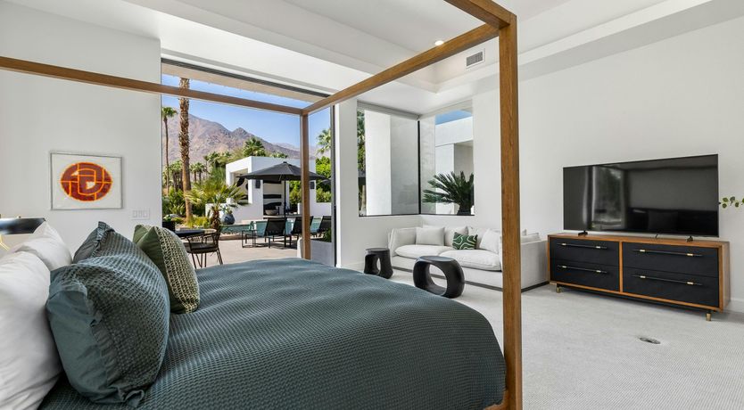 Photo of Old Paradise