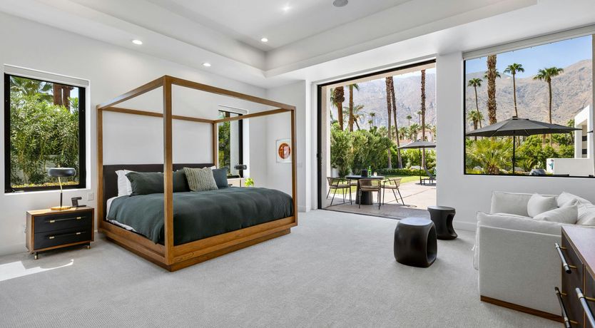 Photo of Old Paradise