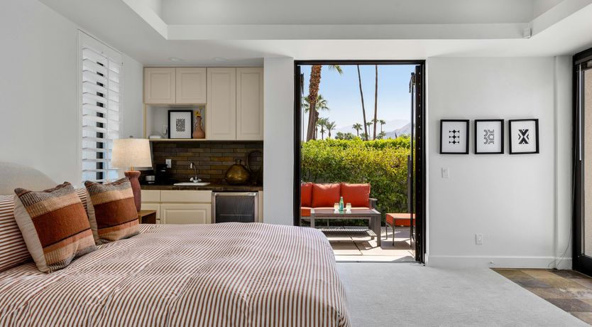 Photo of Old Paradise