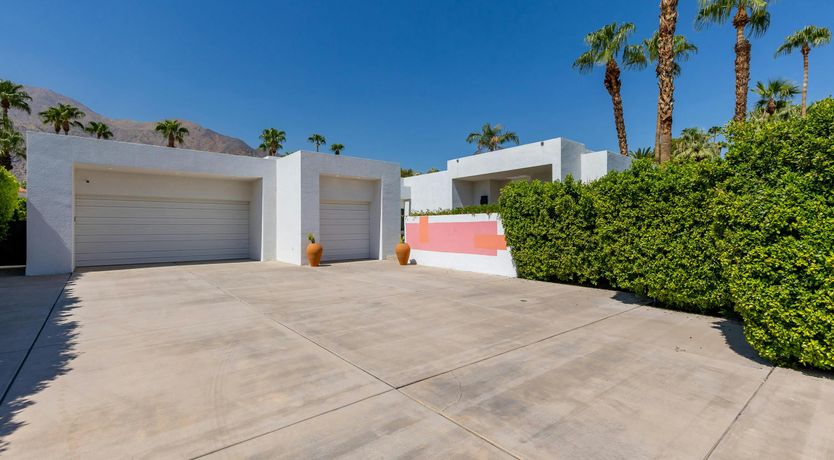 Photo of Old Paradise