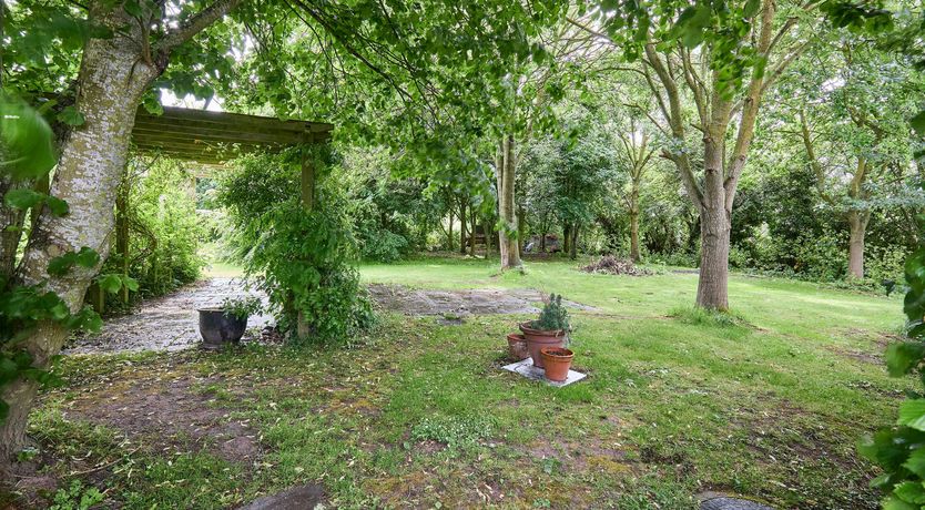 Photo of Norfolk Field Views