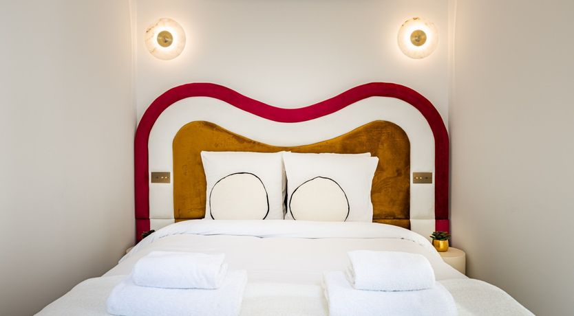 Photo of Elegant Dreams