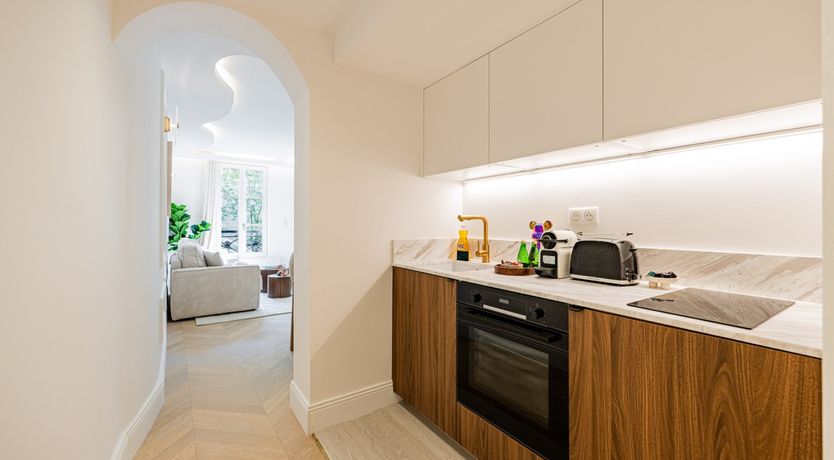 Photo of Elegant Dreams