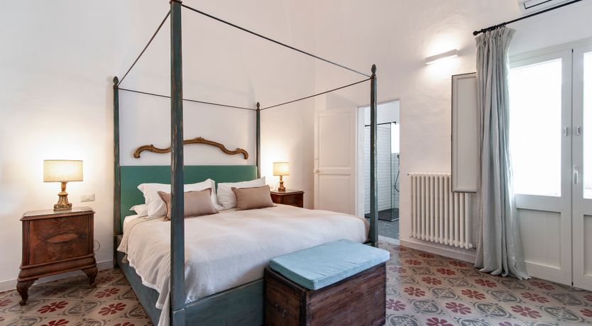 Photo of Golden Lecce