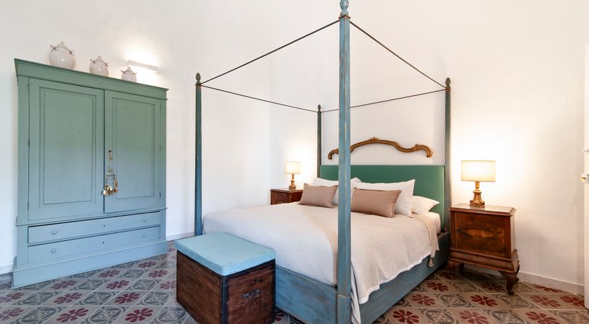 Photo of Golden Lecce