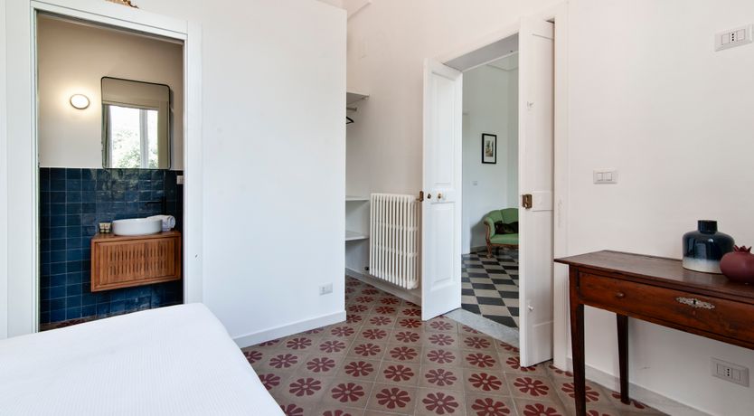 Photo of Golden Lecce