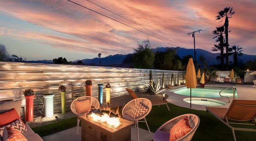 Photo of Palm Springs Pop