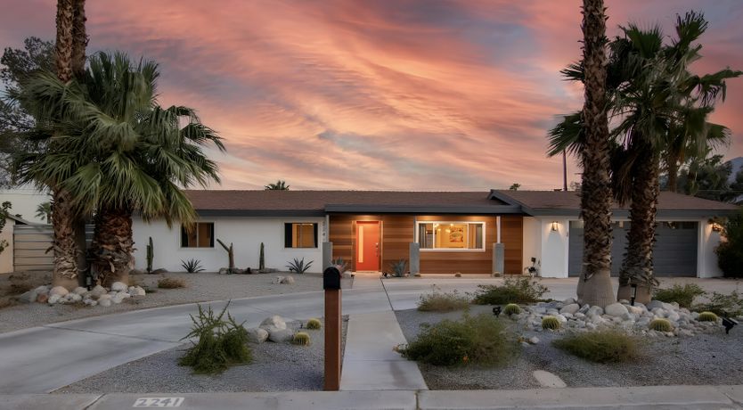 Photo of Palm Springs Pop