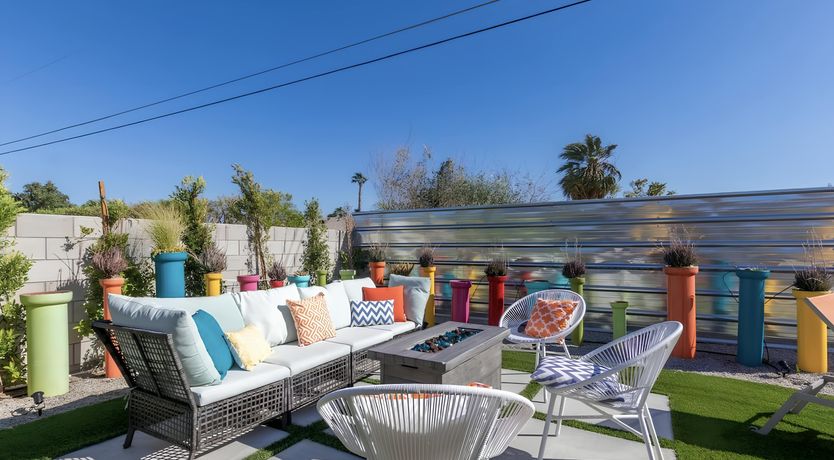 Photo of Palm Springs Pop