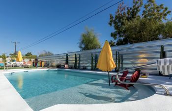Palm Springs Pop Holiday Home