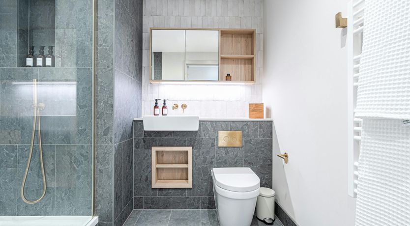 Photo of Colindale Chic